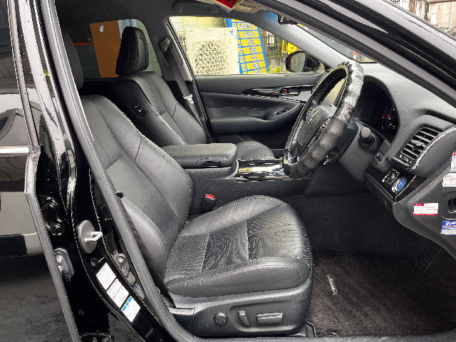 クラウンハイブリッド