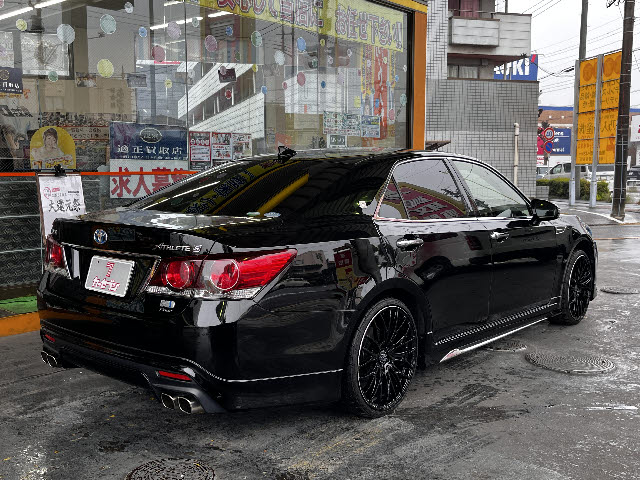 クラウンハイブリッド