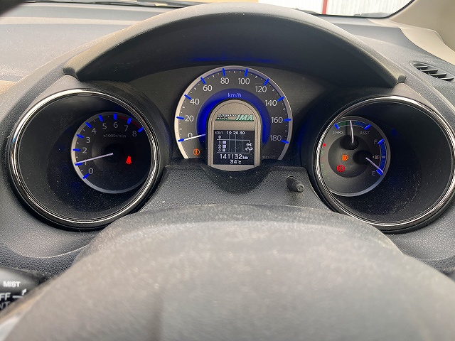 フィットシャトル