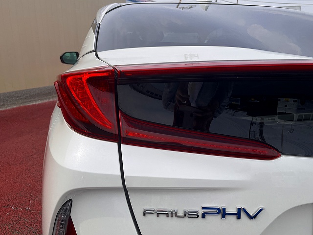 プリウスＰＨＶ