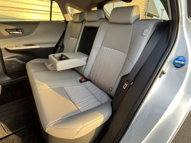 ハリアーハイブリッド