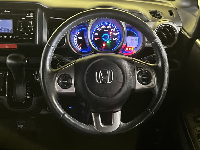 N-BOXスラッシュ