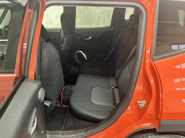 ジープレネゲード