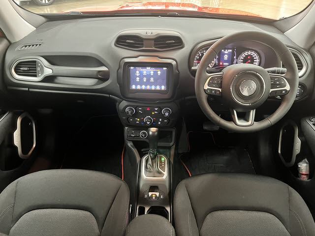 ジープレネゲード