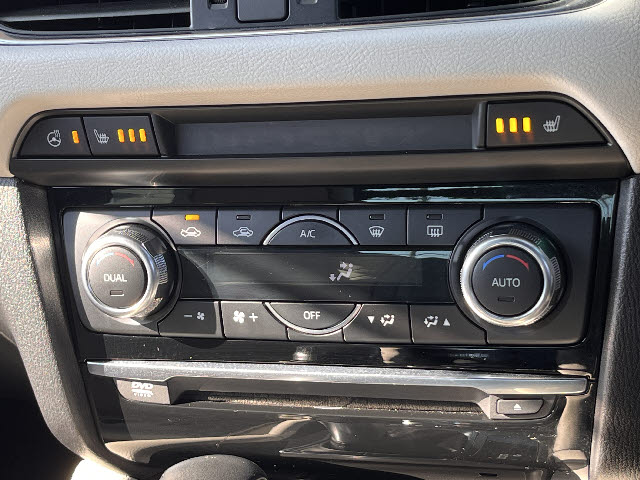 アテンザセダン