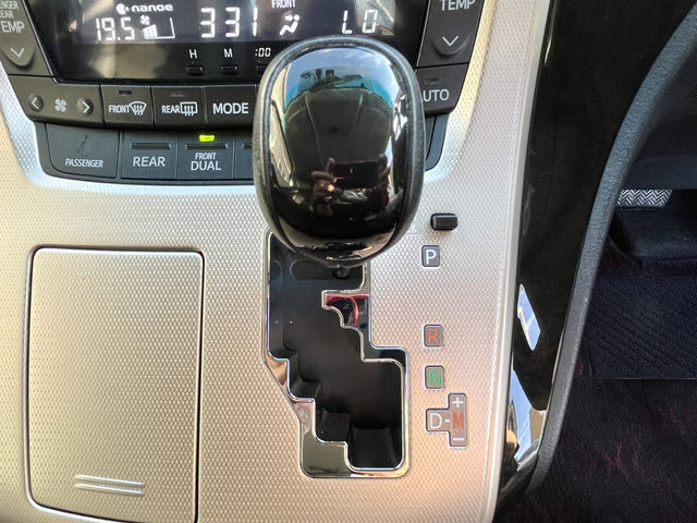 ヴェルファイア