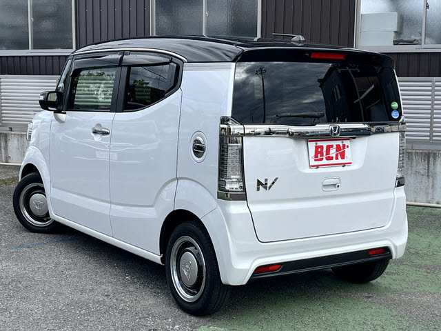 N-BOXスラッシュ