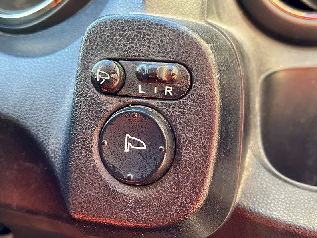 フィットシャトル