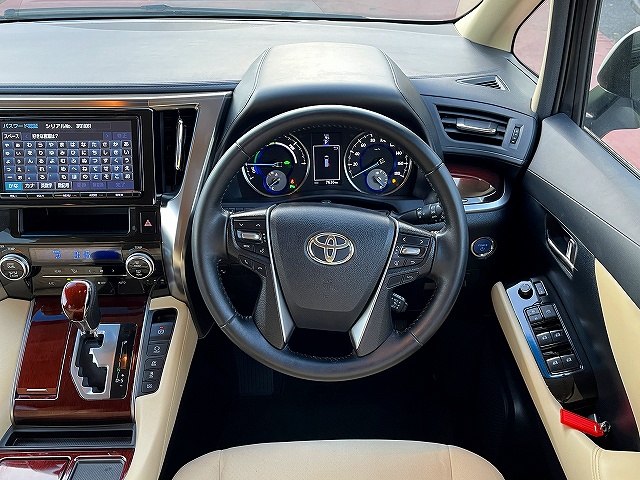 アルファードハイブリッド