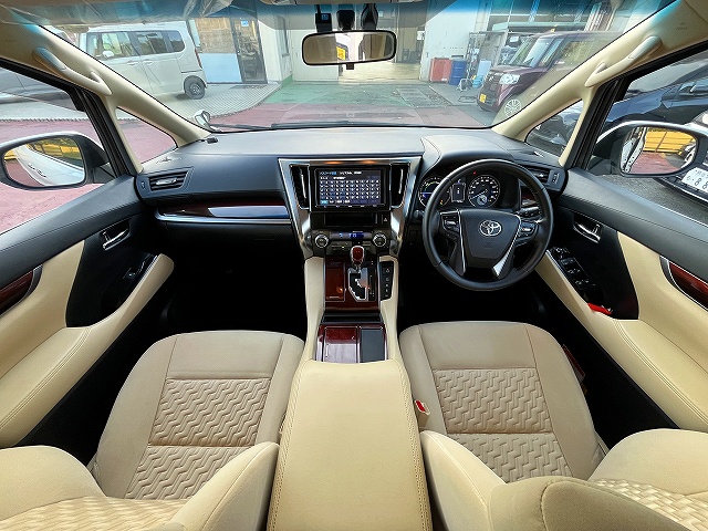 アルファードハイブリッド