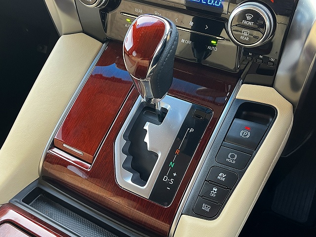 アルファードハイブリッド