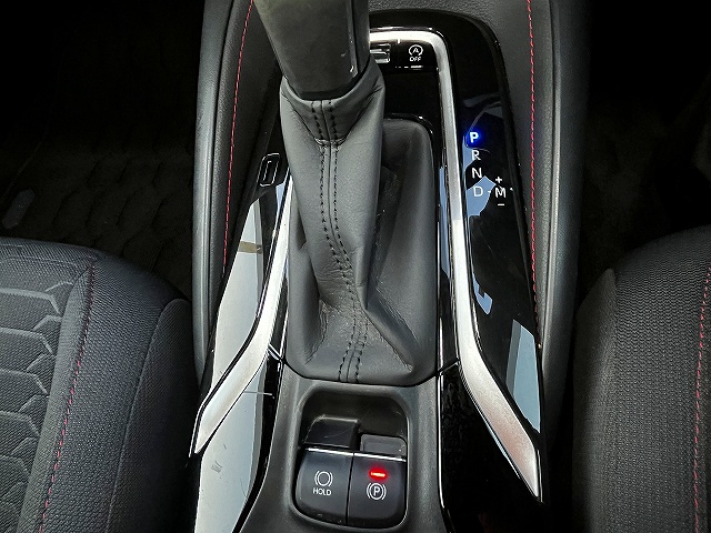 カローラスポーツ