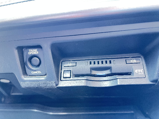 クラウンハイブリッド