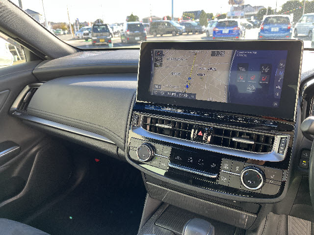 クラウンハイブリッド