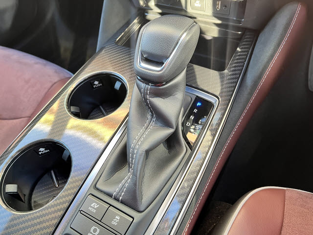 クラウンハイブリッド