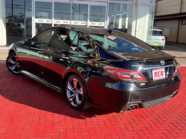 クラウンハイブリッド