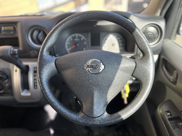 ＮＶ３５０キャラバン＿ＤＸ（低床・６人乗）