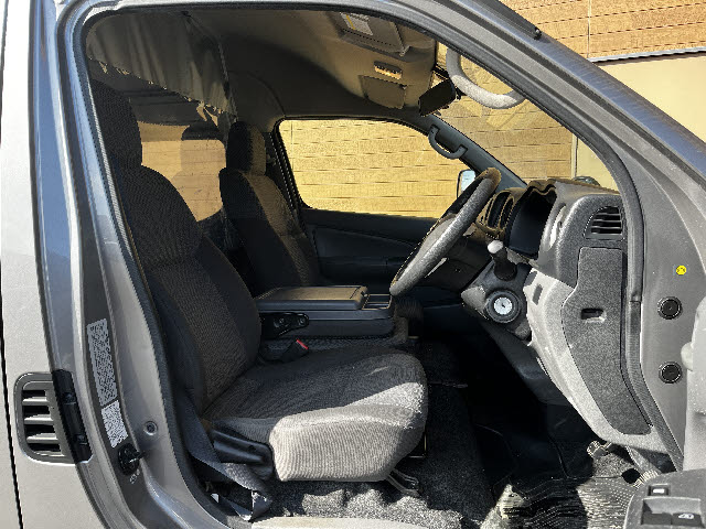 ＮＶ３５０キャラバン＿ＤＸ（低床・６人乗）