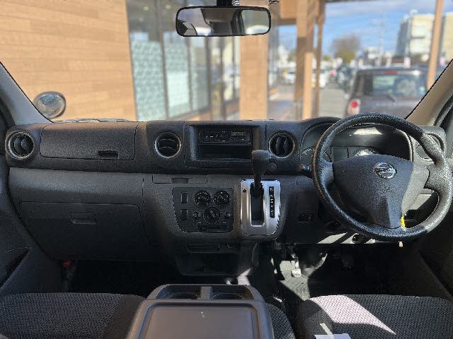 ＮＶ３５０キャラバン＿ＤＸ（低床・６人乗）