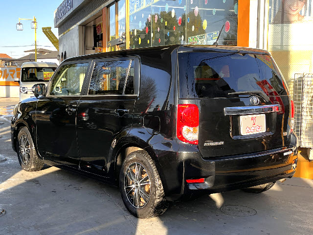 カローラルミオン