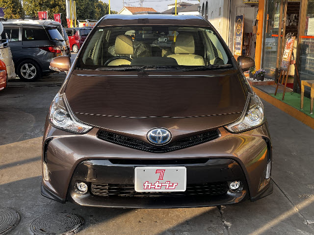プリウスα