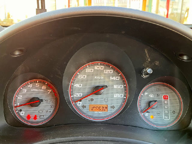 モビリオ_スパイク