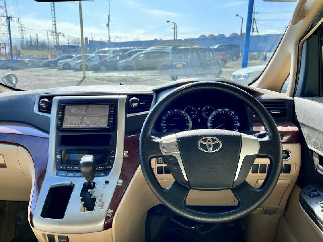 ヴェルファイア