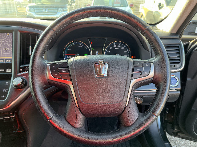 クラウンハイブリッド