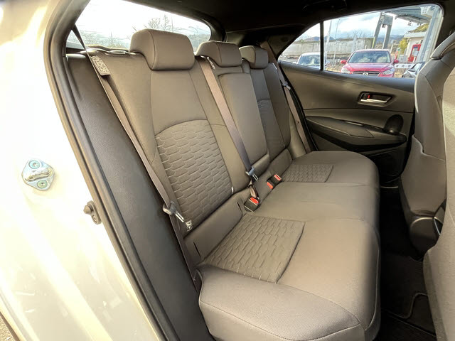 カローラスポーツ