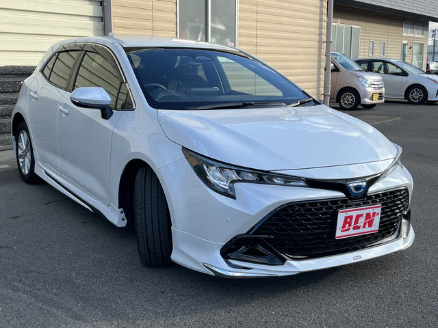 カローラスポーツ