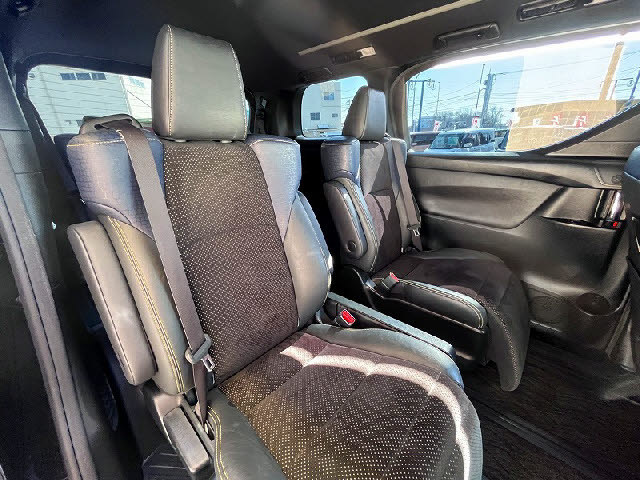 ヴェルファイア