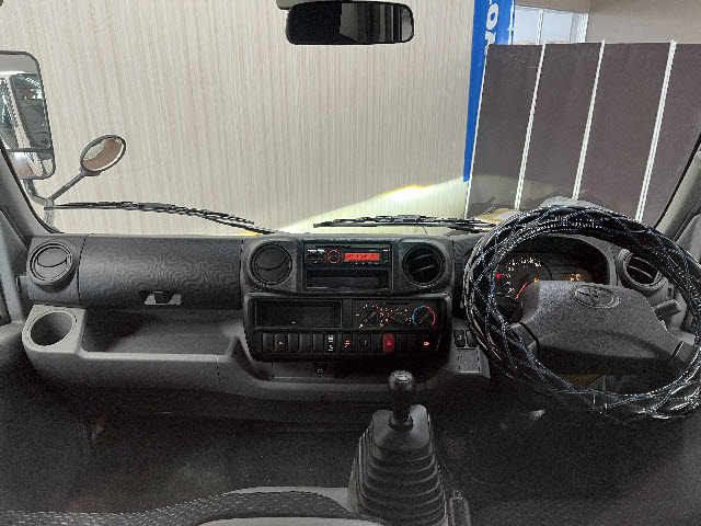 ダイナトラック