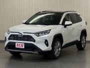 新車ＲＡＶ４…