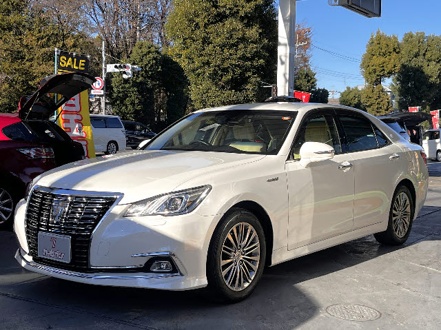 クラウンハイブリッド