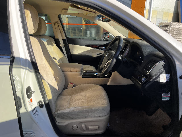 クラウンハイブリッド