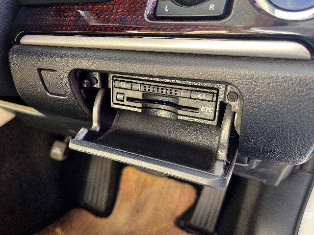 クラウンハイブリッド