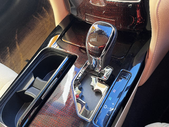 クラウンハイブリッド