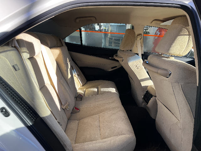 クラウンハイブリッド