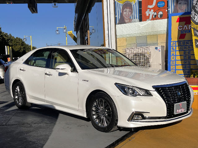 クラウンハイブリッド