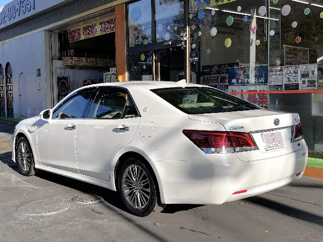 クラウンハイブリッド