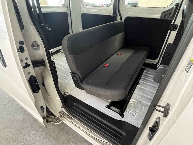 ＮＶ２００バネット