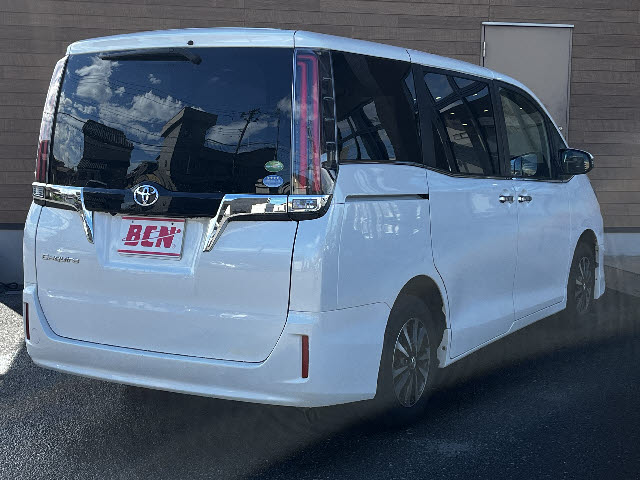 エスクァイア