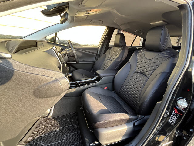 プリウスＰＨＶ