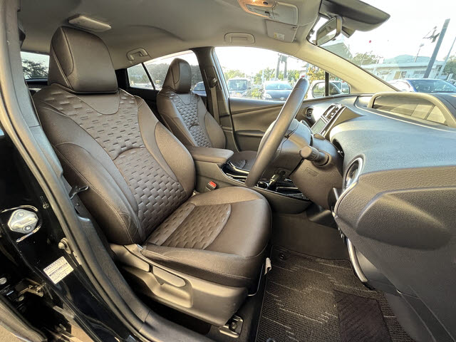 プリウスＰＨＶ