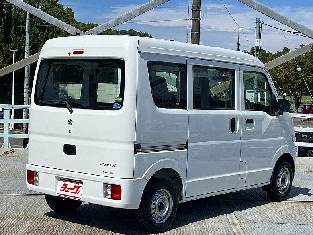 エブリー
