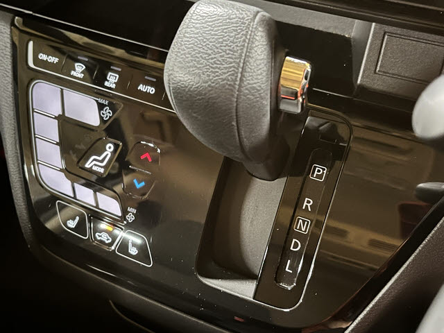 eKクロススペース