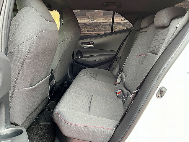 カローラスポーツ