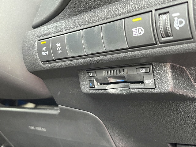 カローラスポーツ