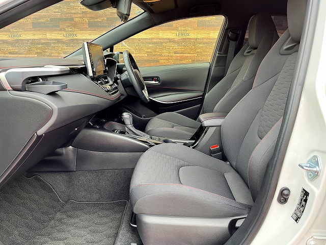 カローラスポーツ