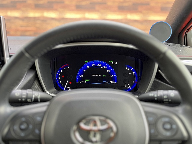 カローラスポーツ